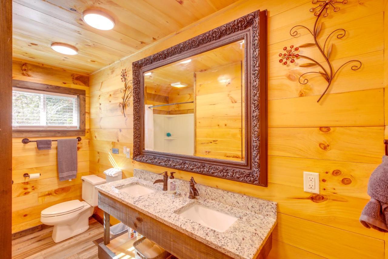 Pet-Friendly Chattanooga Cabin With Hot Tub And Kayaks Екстер'єр фото