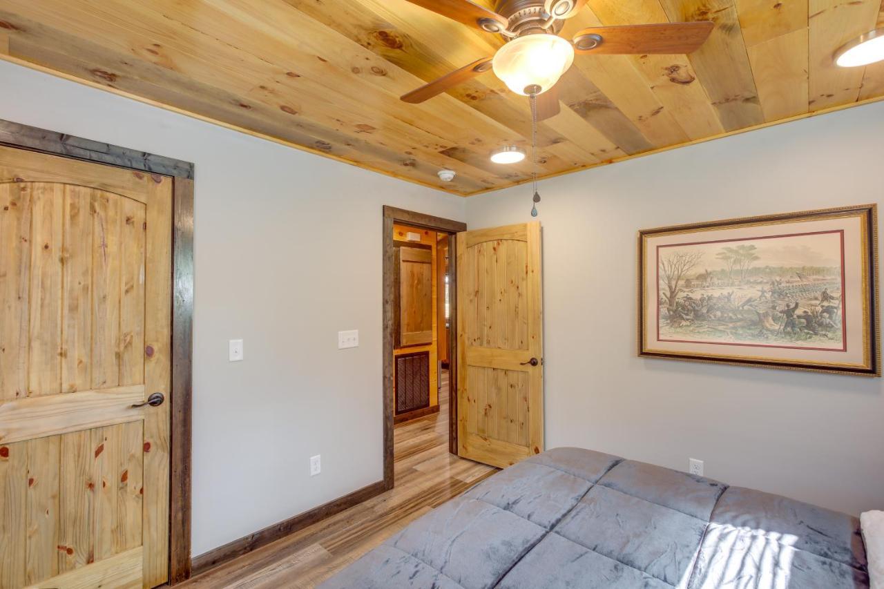 Pet-Friendly Chattanooga Cabin With Hot Tub And Kayaks Екстер'єр фото